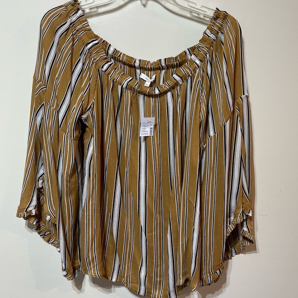 Maurice’s Gold, Black and White Top XL NWT